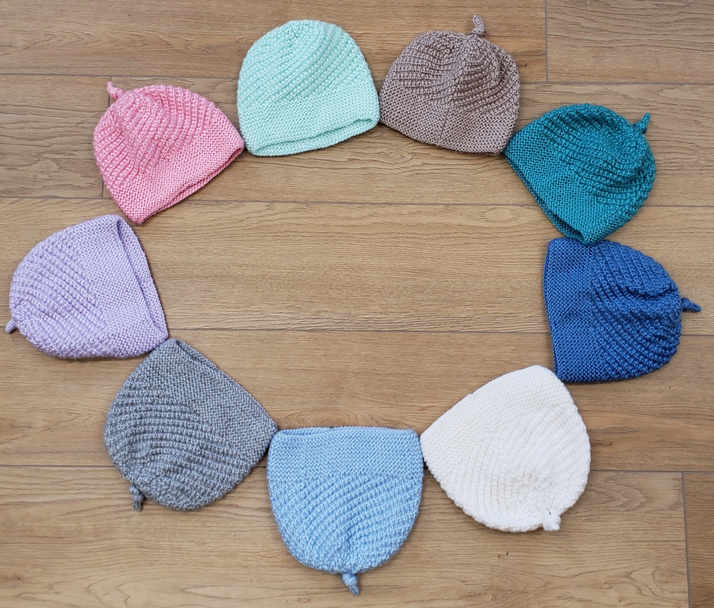Cozy Swirl Beanie: Embrace the Twist of Winter Style!